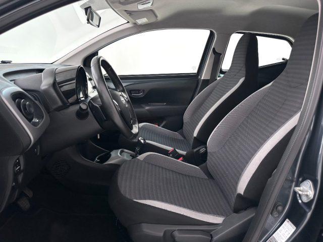 TOYOTA Aygo Connect 1.0 VVT-i 72 CV 5 p x-clusiv