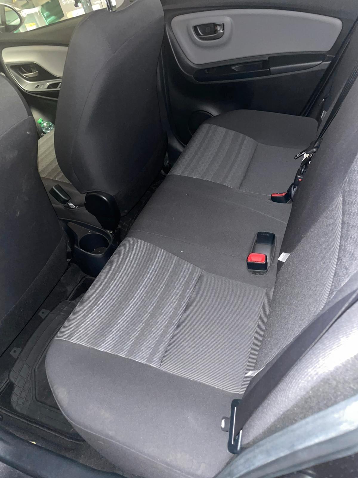 Toyota Yaris 1.0 5 porte Lounge *29.000KM*