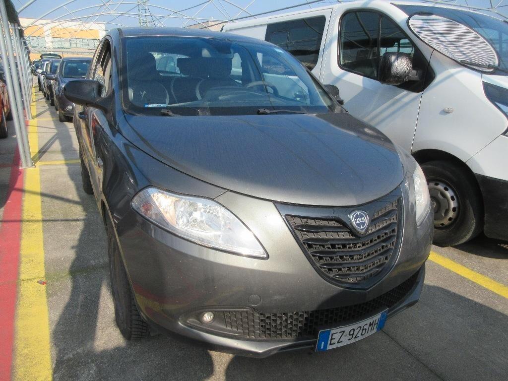 Lancia Ypsilon 0.9 TwinAir 85 CV 5 porte Metano Ecochic Gold