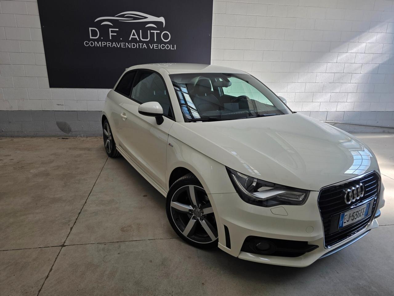 Audi A1 1.6 TDI 105 CV S-LINE NEOPATENTATI