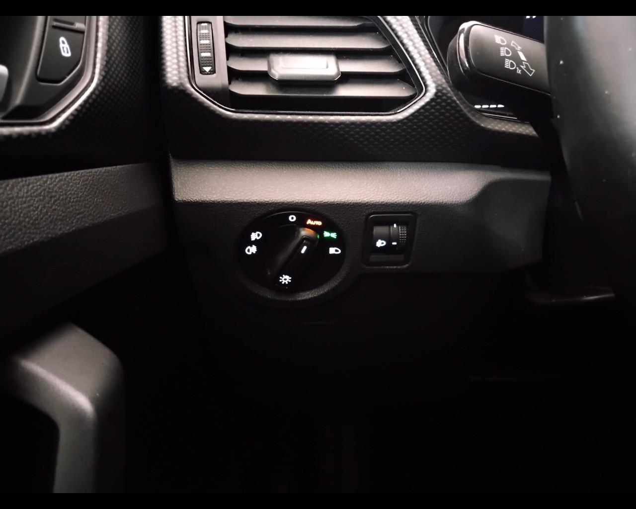 VOLKSWAGEN T-Cross 2019 - T-Cross 1.0 tsi Style 110cv dsg