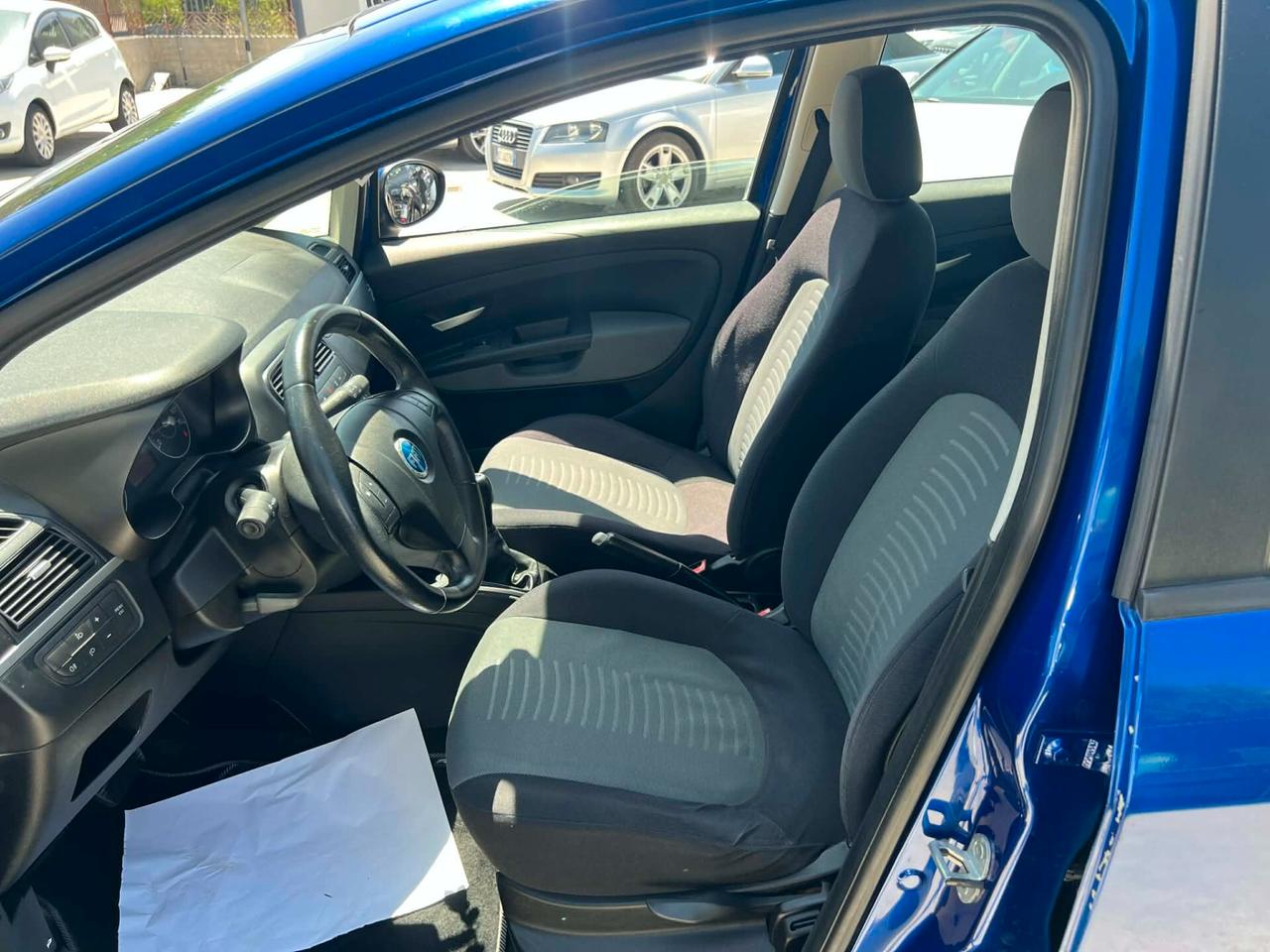 Fiat Grande Punto 1.3 MJT 90 CV -C.automatico- LEGGI NOTE