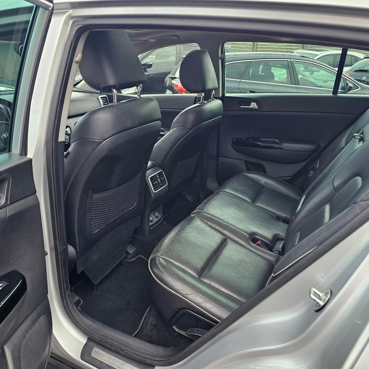 Kia Sportage 2.0 CRDI AWD Feel Rebel NEOPATENTATI OK