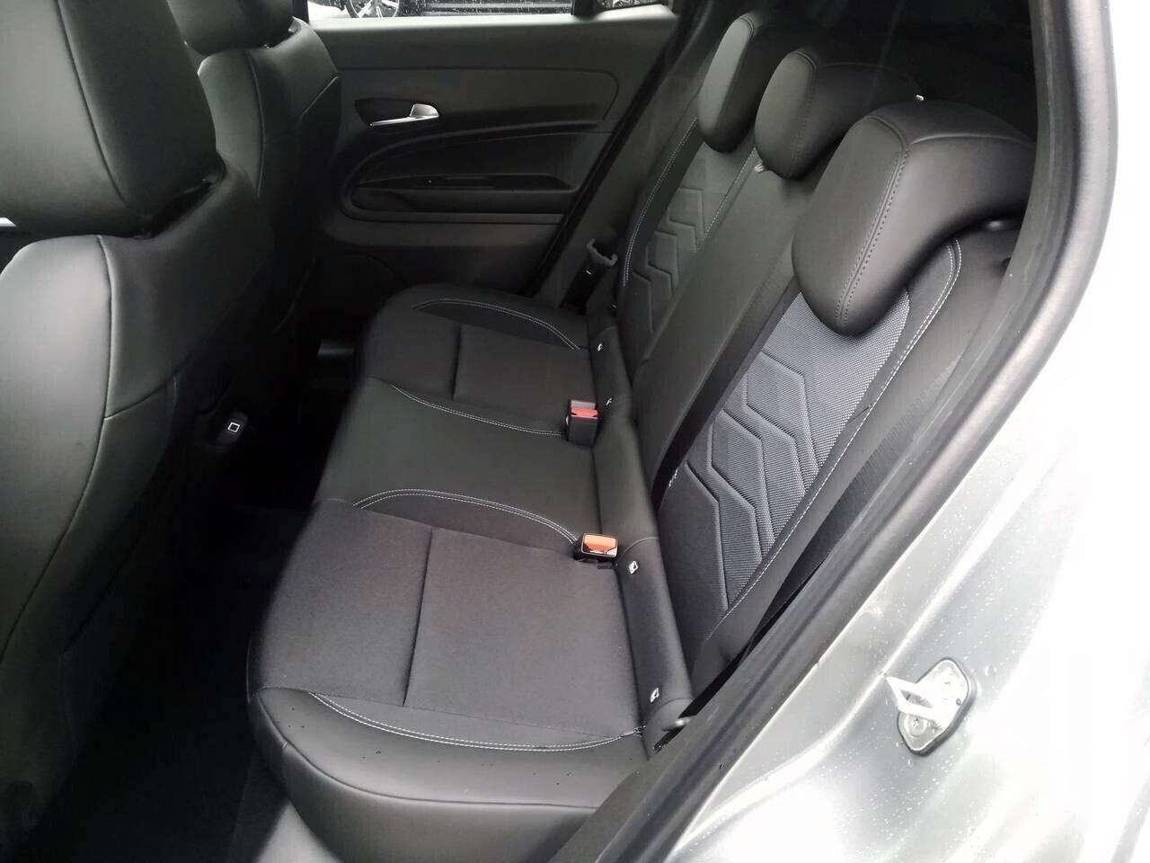 Jeep Avenger 1.2 Turbo 100 CV Summit