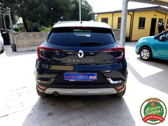 RENAULT Captur Mild Hybrid 140 CV Intens