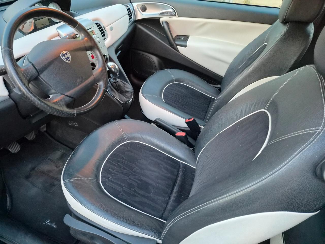 Lancia Ypsilon 1.2 69 CV Platinum