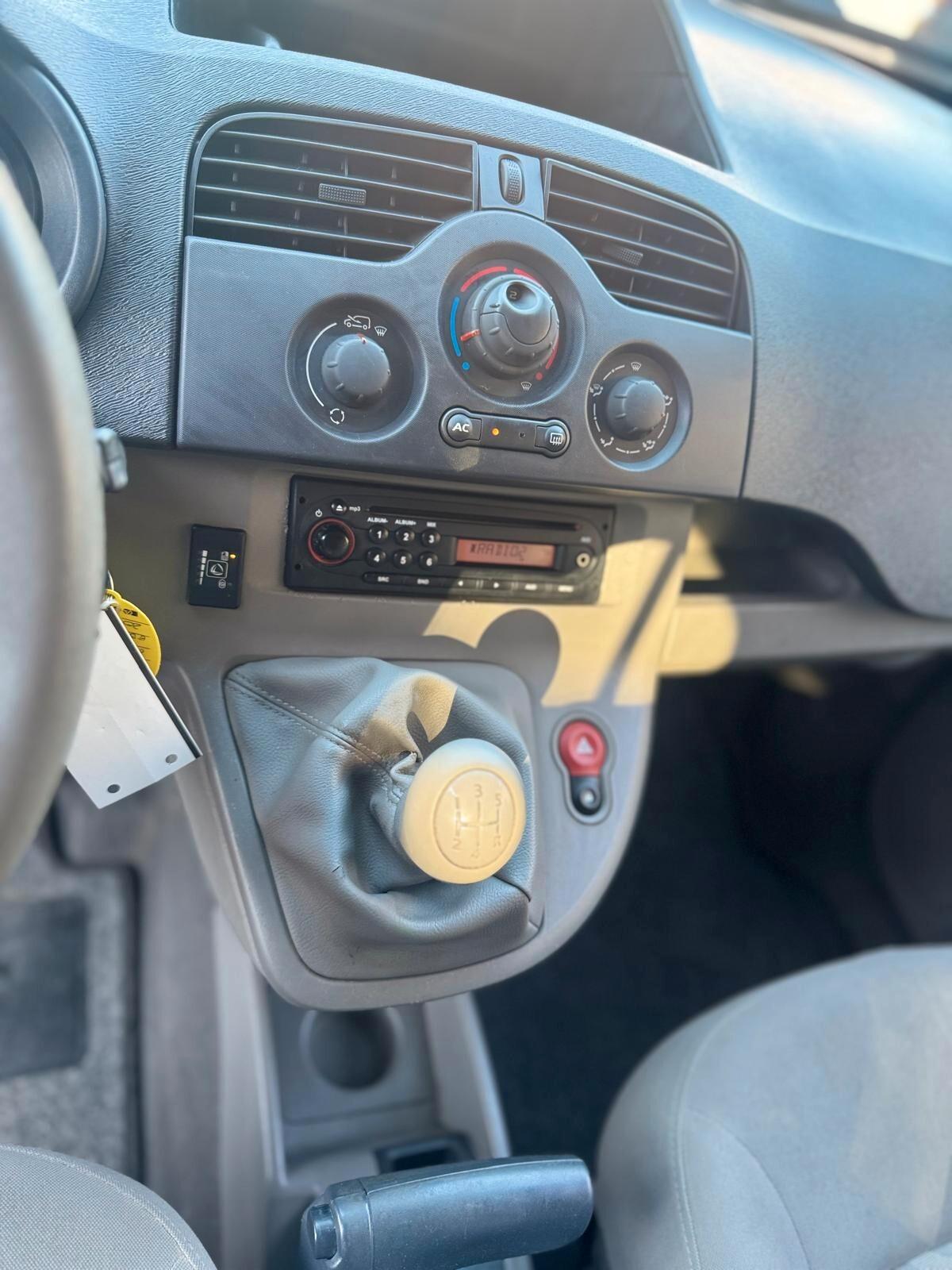Renault Kangoo 2010 1.6 Benzina/GPL 105CV 5 porte Tom Tom