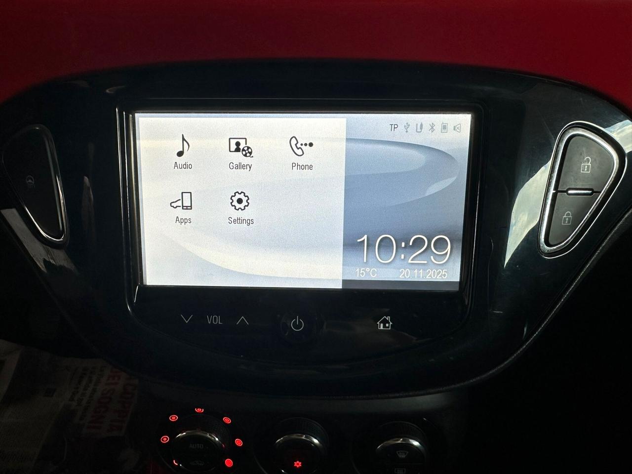 Opel Adam 1.2 70 CV White-Black Link