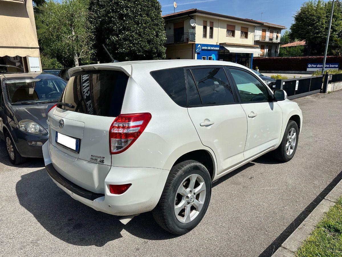 TOYOTA - RAV4 - Crossover 2.2 D-4D 150CV DPF Excl. SOLO COMMERCIANTI