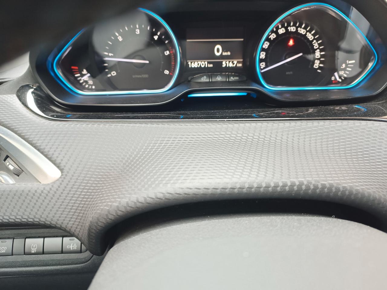 Peugeot 2008 1.6 e-HDi 92 CV ALLURE FULL OPTIONAL