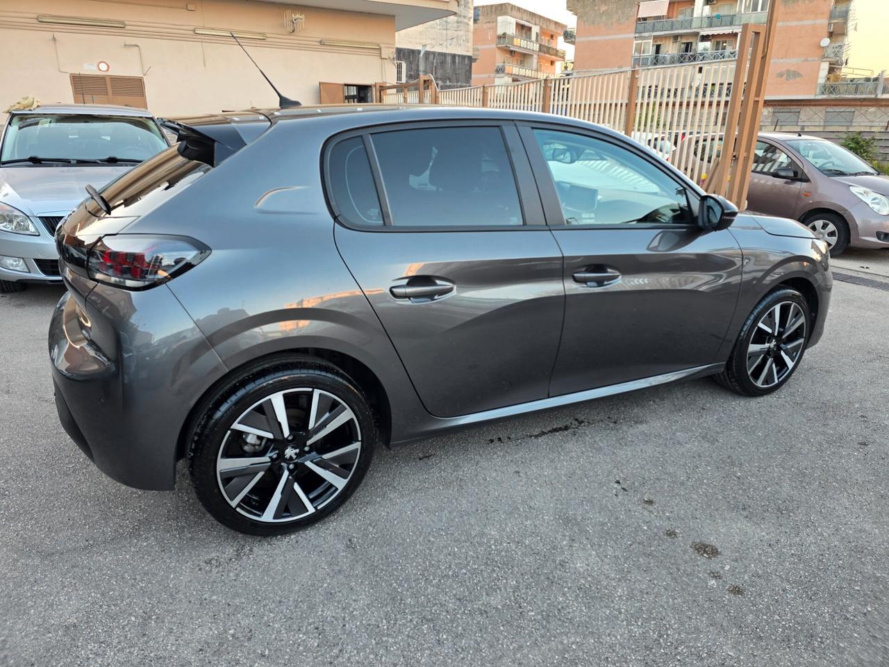 Peugeot 208 BlueHDi 100 Stop&Start 5 porte Allure