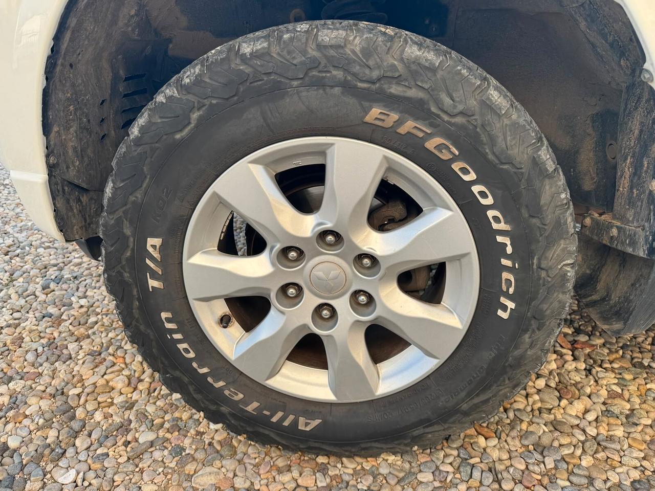 Mitsubishi Pajero 3.2 DI-D 16V aut. 3p. AUTO