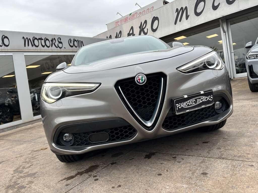 Alfa Romeo Stelvio 2.2 Turbodiesel 210 CV AT8 Q4 2017 / KM 185.000 Tua a solo 148 Euro al mese