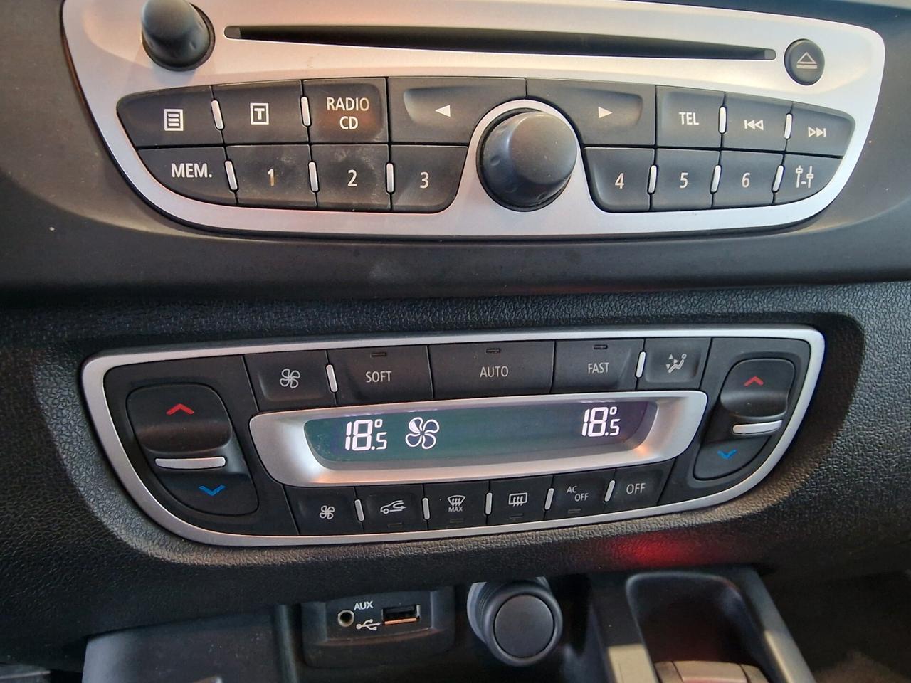 Renault Scenic Scénic X-Mod 1.5 dCi 110CV Luxe