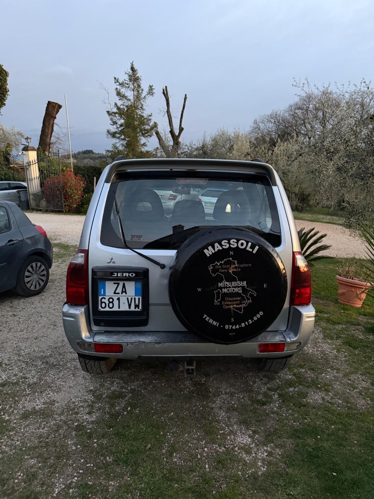 Mitsubishi Pajero 2.5 TDI 3p. Instyle