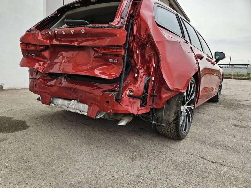 Volvo V60 2.0 b4 Plus Dark auto RUN&DRIVE - INCIDENTATA