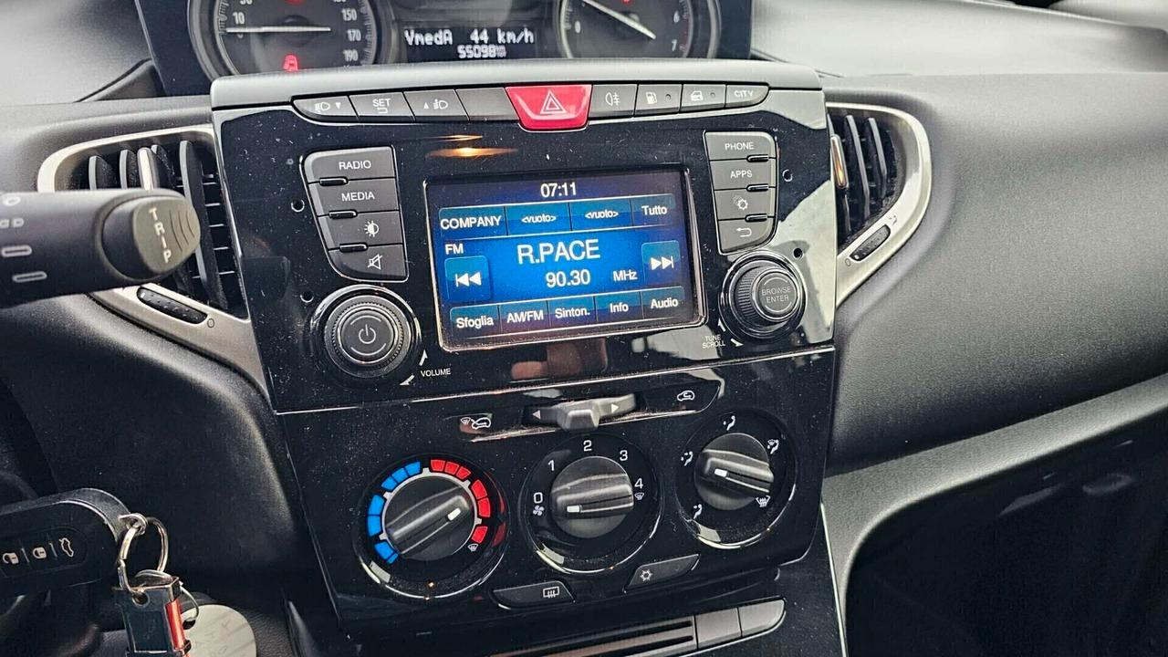 Lancia Ypsilon 0.9 TwinAir 5 porte Metano Ecochic Gold Neopatentati