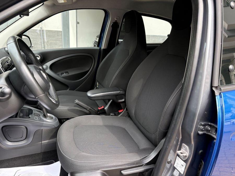 SMART FORFOUR 900 90 PASSION AUTOM CERTIFICAT NUOV