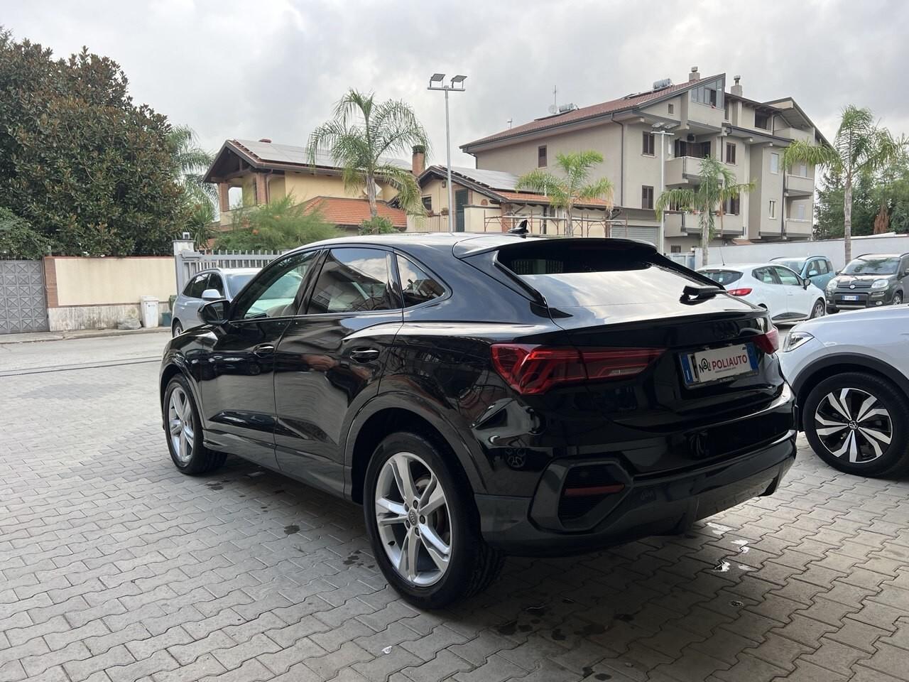 Q3 SPB 35 TDI Stronic Identity black