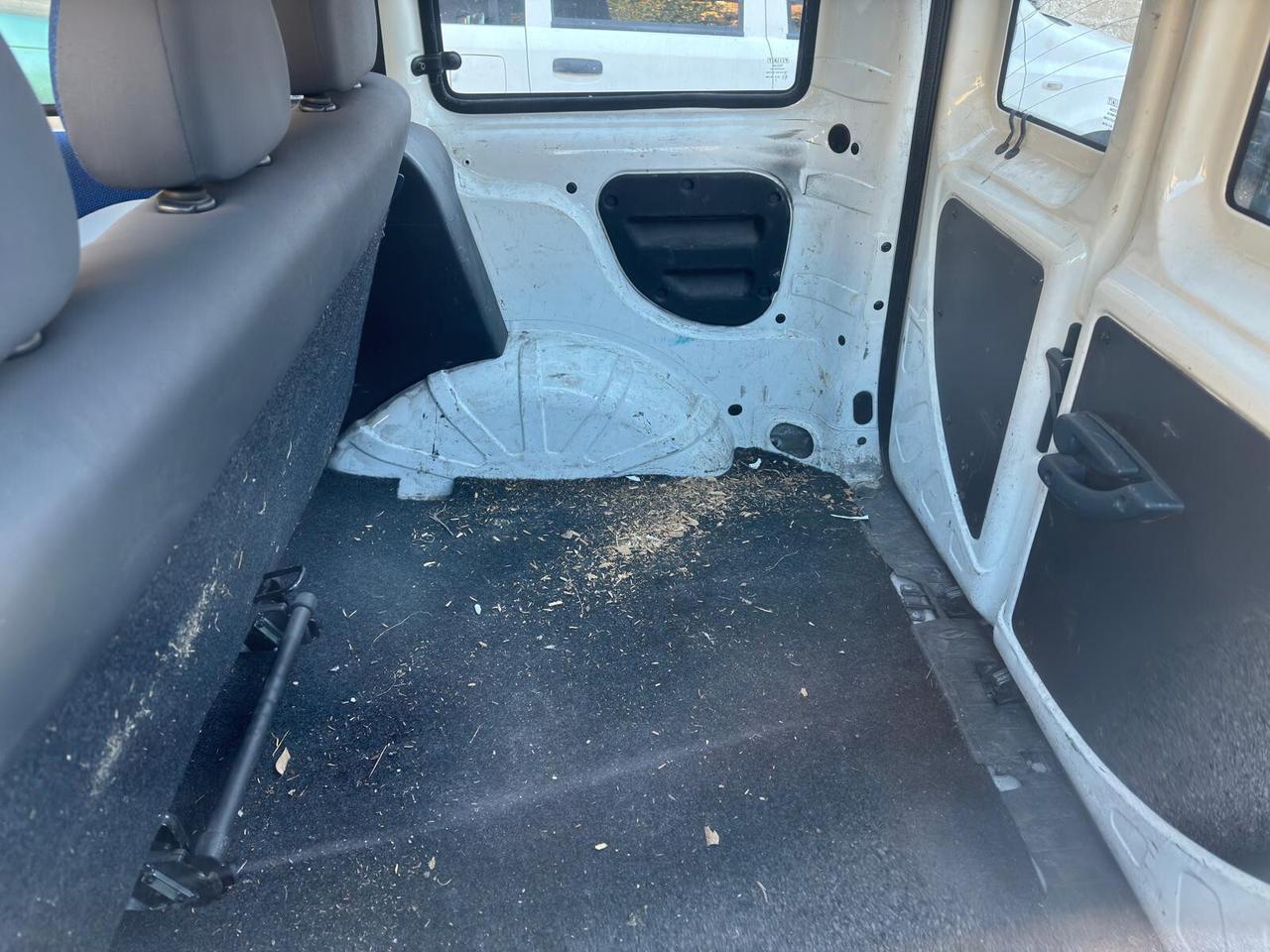 Fiat Doblo 1.9 diesel cat Cargo Combi Autocarro 5 posti SX tassa ridotta