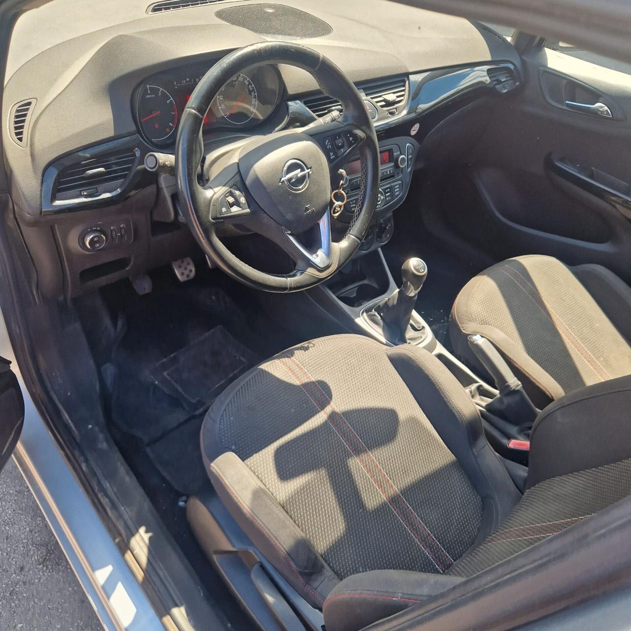 Opel Corsa 1.2 5 porte