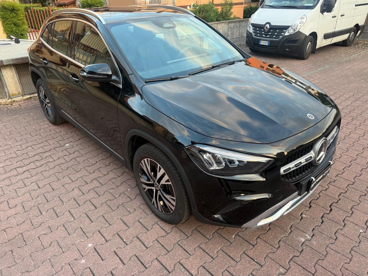 Mercedes-benz GLA 180 Mhev Aut. PARI AL NUOVO - PRONTA CONSEGNA - PREZZO REALE!