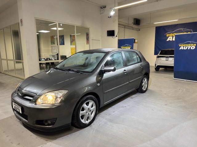 TOYOTA Corolla 2.0 16V D-4D 5 porte Sol ESP