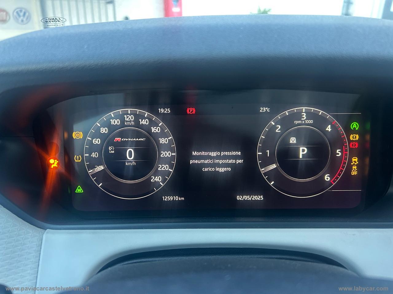 LAND ROVER RR Velar 2.0D 240 R-Dynamic HSE