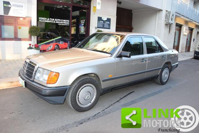 MERCEDES-BENZ 200 E