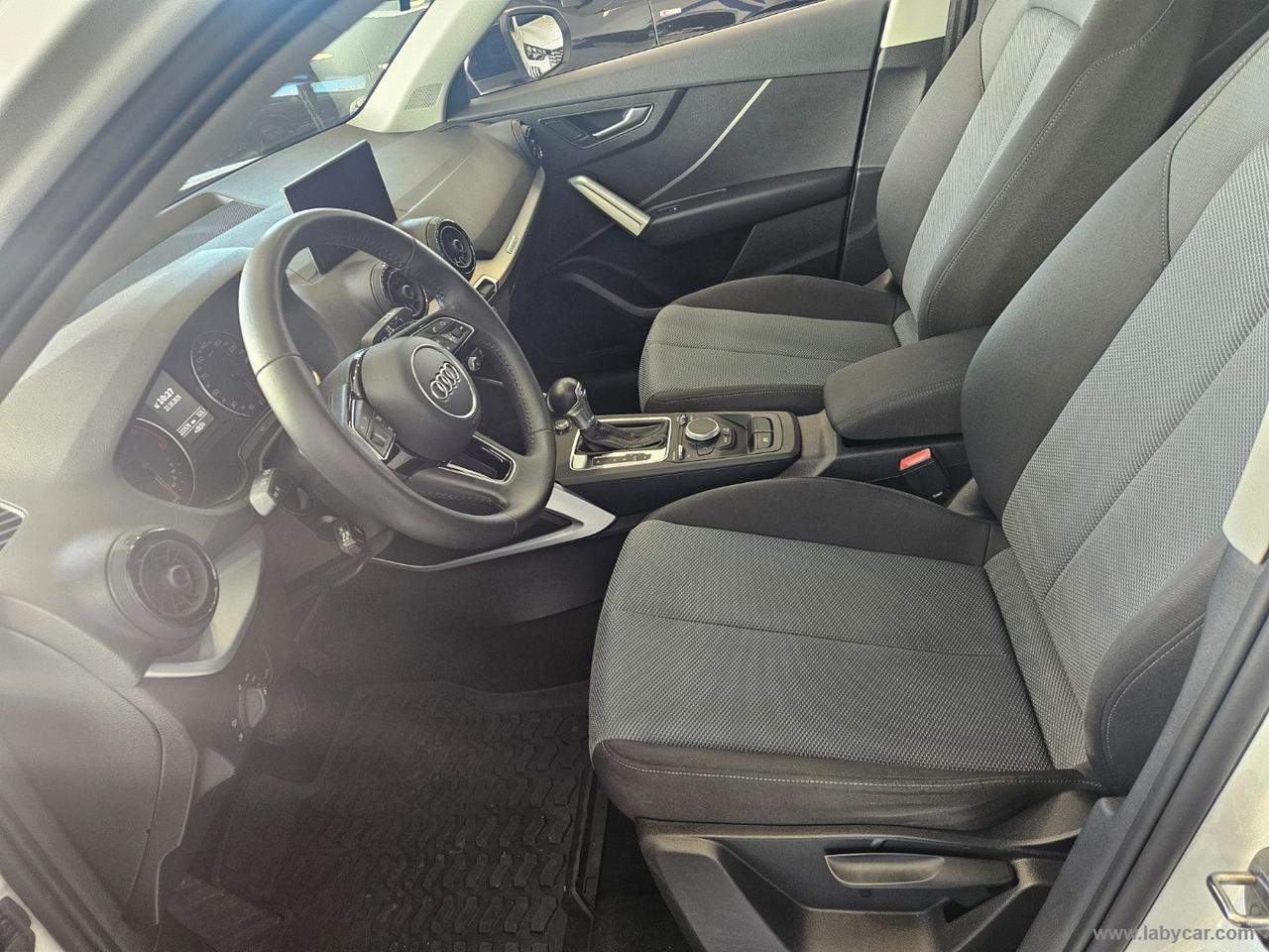 AUDI Q2 35 TDI quattro S tronic Business Adv.
