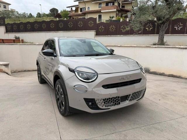 Fiat 600 1.2 HYBRID LA PRIMA 110cv VARI COLORI