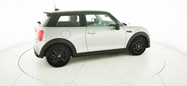 MINI Cooper SE Essential