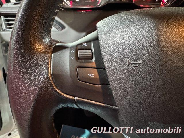 PEUGEOT 208 1.4 8V HDi 68CV 5p. Allure