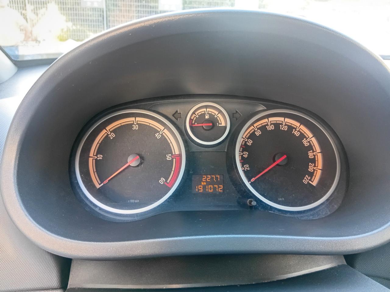 Opel Corsa 1.3 CDTI 75CV Multijet MANEGGEVOLE