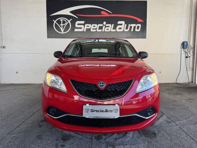 LANCIA Ypsilon 1.2 69 CV 5 porte Platinum