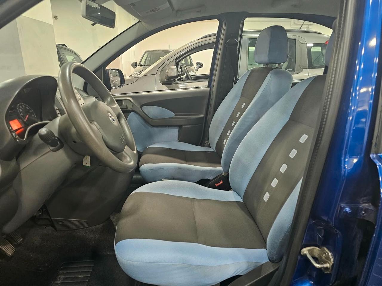 NUOVA FIAT PANDA EMOTION PLUS 1.2 BENZ 60CV - AUTO COME NUOVA.