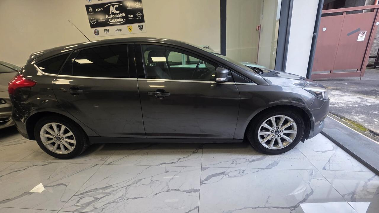 Ford Focus 1.5 TDCi 120 CV Start&Stop Powershift Titanium