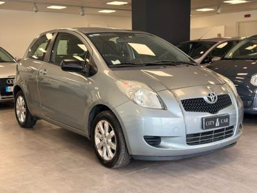 Toyota Yaris 1.0 3 porte Sol