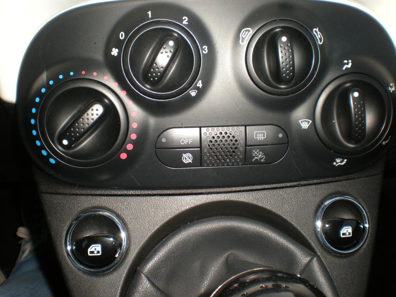 Fiat 500 1.0 Hybrid, pochissimi km, da vetrina
