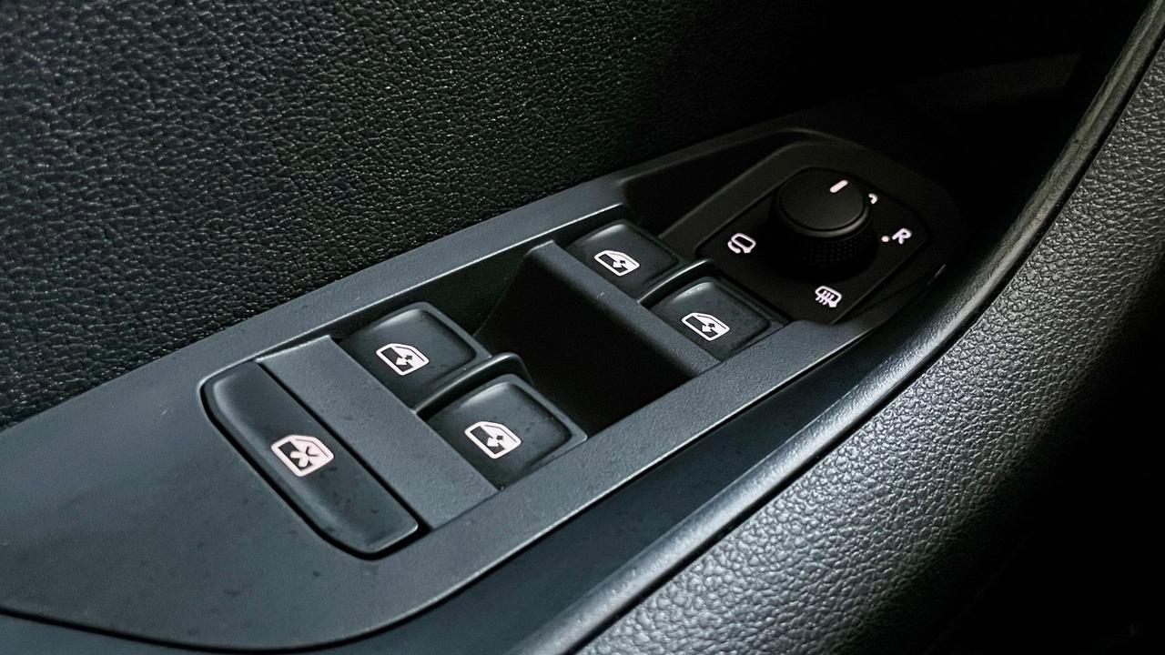 SKODA KAROQ 2.0 EVO TDI DSG 115 CV - FULL LED, VIRTUAL COCKPIT, NEOPATENTATI