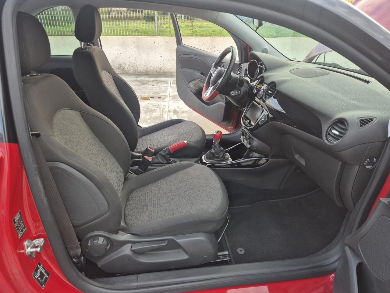 Opel Adam 1.2 70 CV