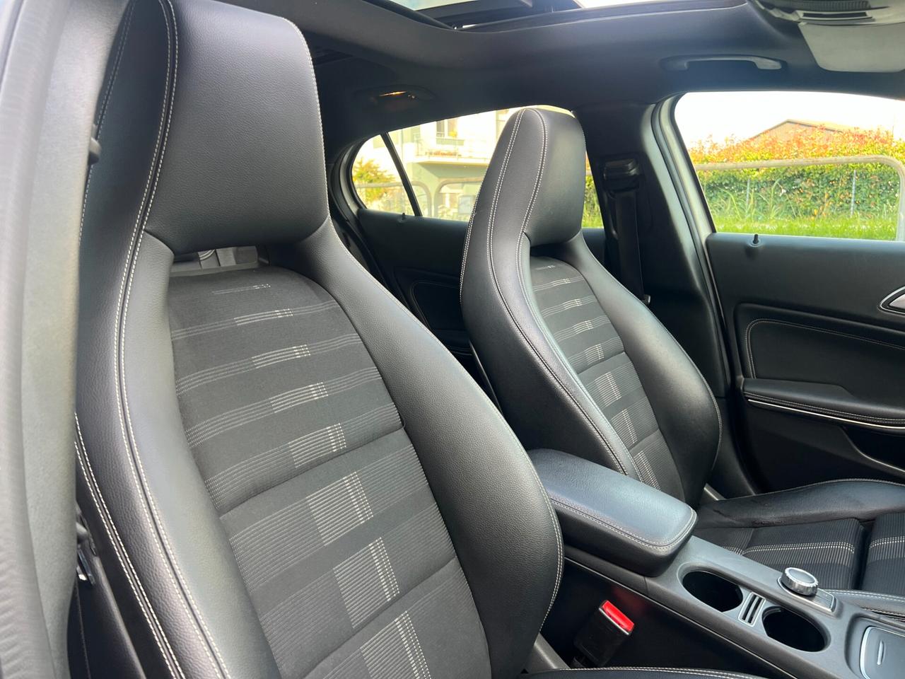 Mercedes GLA 200 d Automatic 4Matic Premium/UNICA PROP