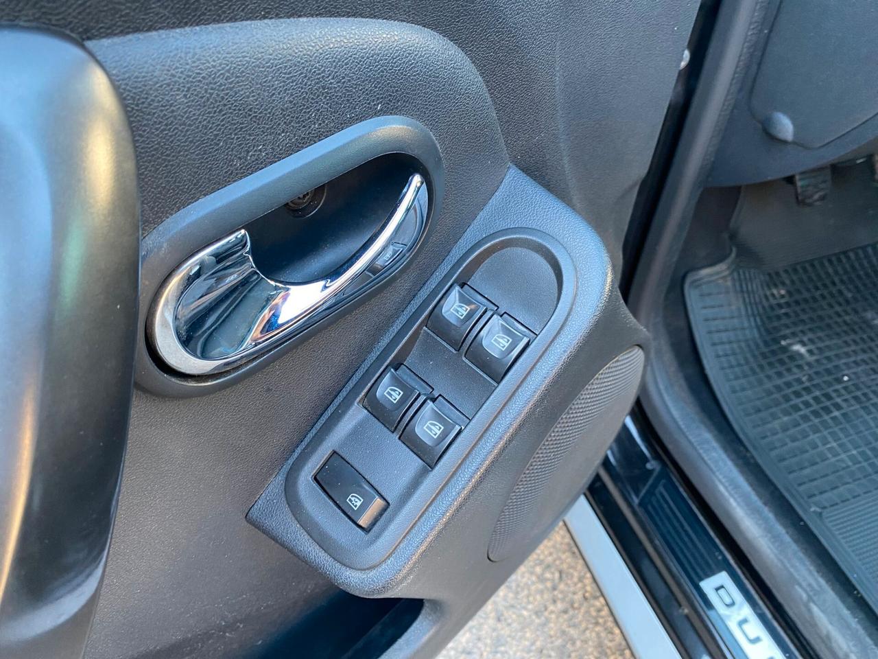 Dacia Duster 1.5 dCi 110CV restyling full opt 2015