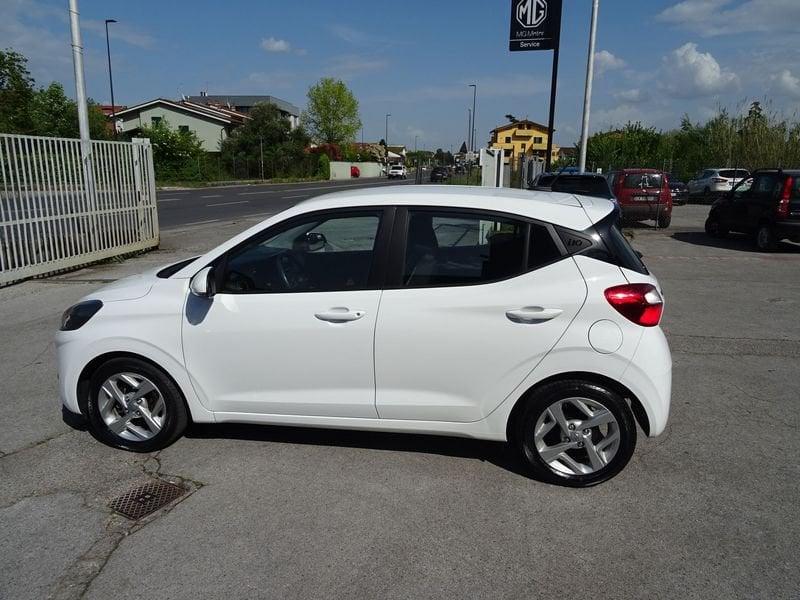 Hyundai i10 1.0 MPI A/T Tech