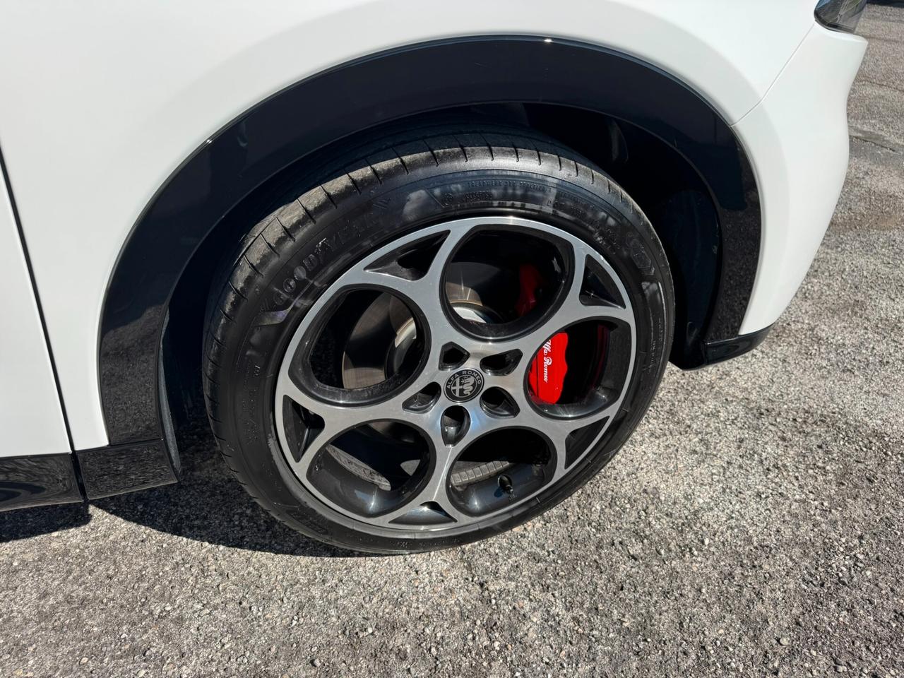 Alfa Romeo Tonale 1.6 diesel 130 CV TCT6 Veloce km 9.500