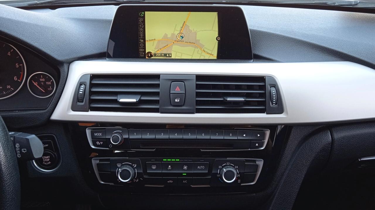 Bmw 318 318d Touring Business Advantage aut.