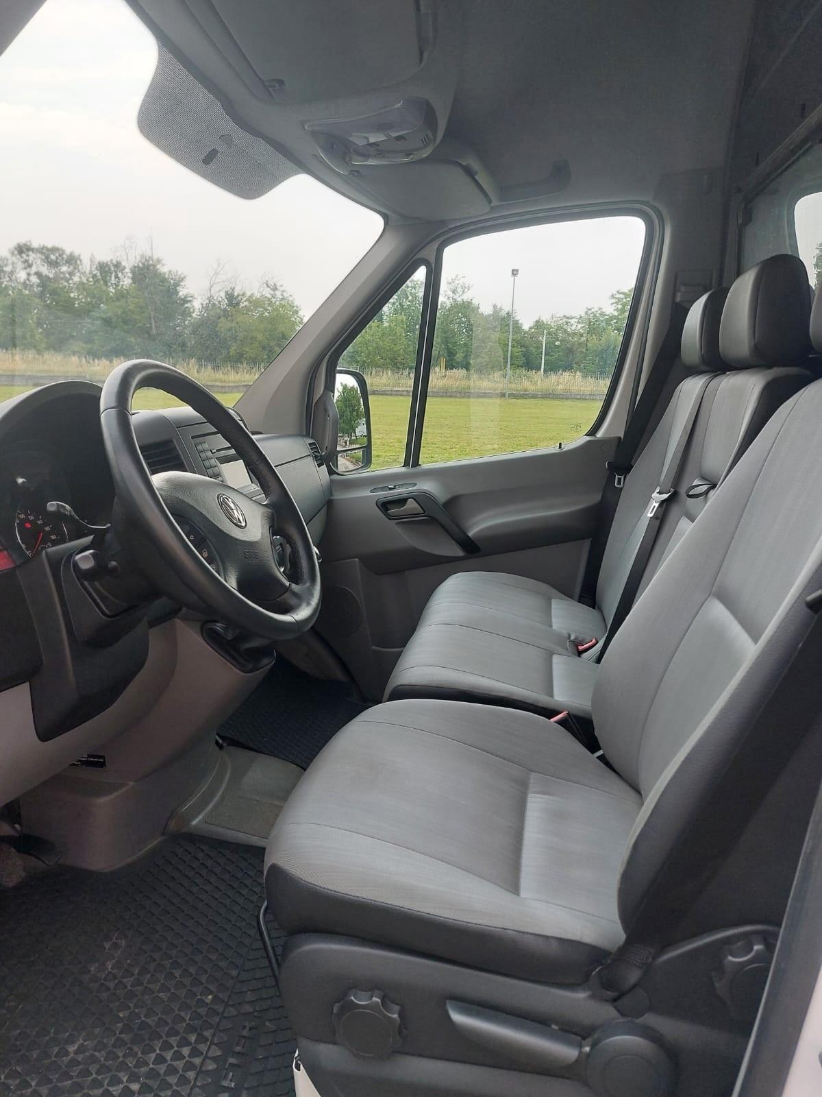 Volkswagen Crafter 35 L2H3 163cavali 42700 chilometri!!!