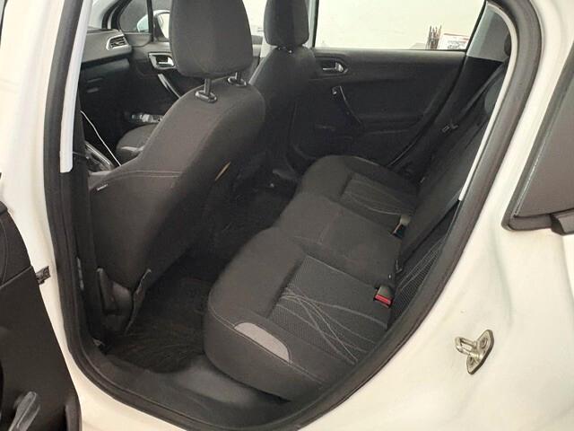 Peugeot 208 1.4 HDi 68 CV 5 porte Allure