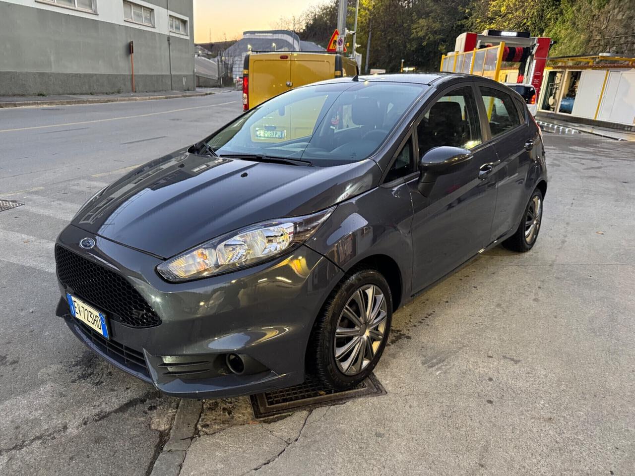 FORD FIESTA 1.0 NEOPATENTATI KM 86 MILA !!
