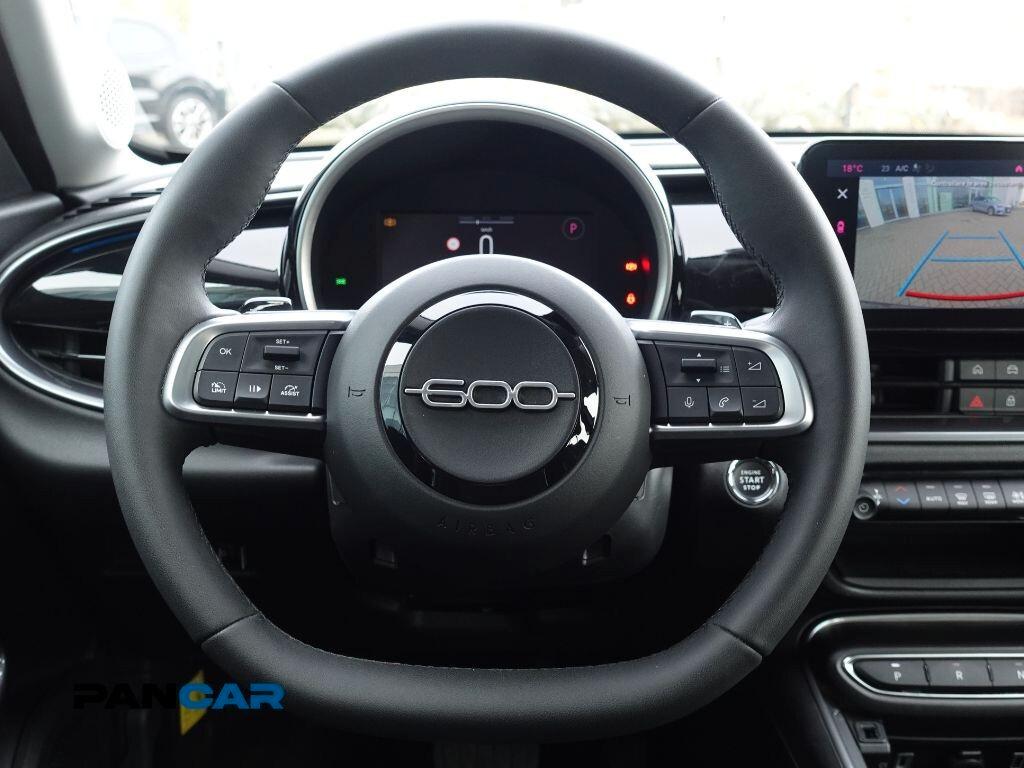 Fiat 600 POP Hybrid 145 CV DCT MHEV